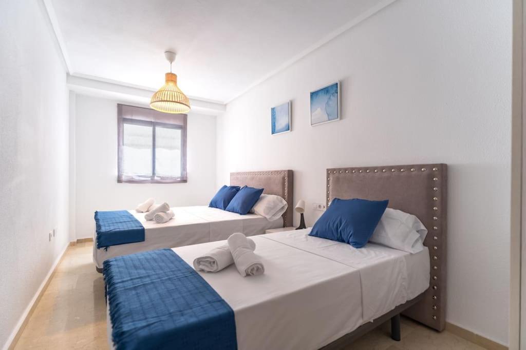 Amplio Apartamento 2 Dormitorios Cerca De La Playa Alicante Eksteriør billede