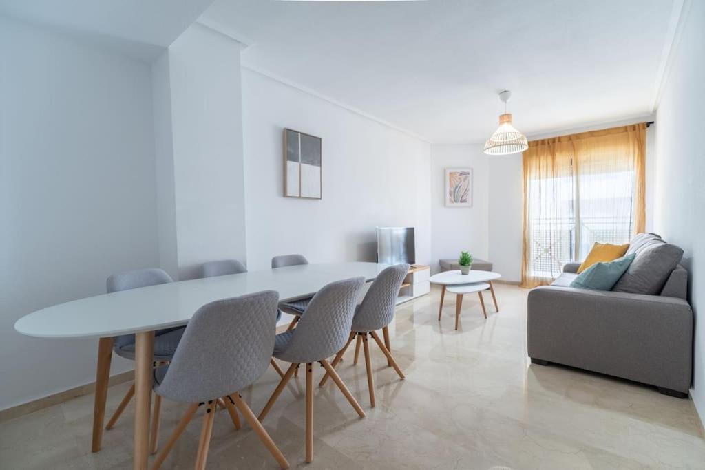 Amplio Apartamento 2 Dormitorios Cerca De La Playa Alicante Eksteriør billede