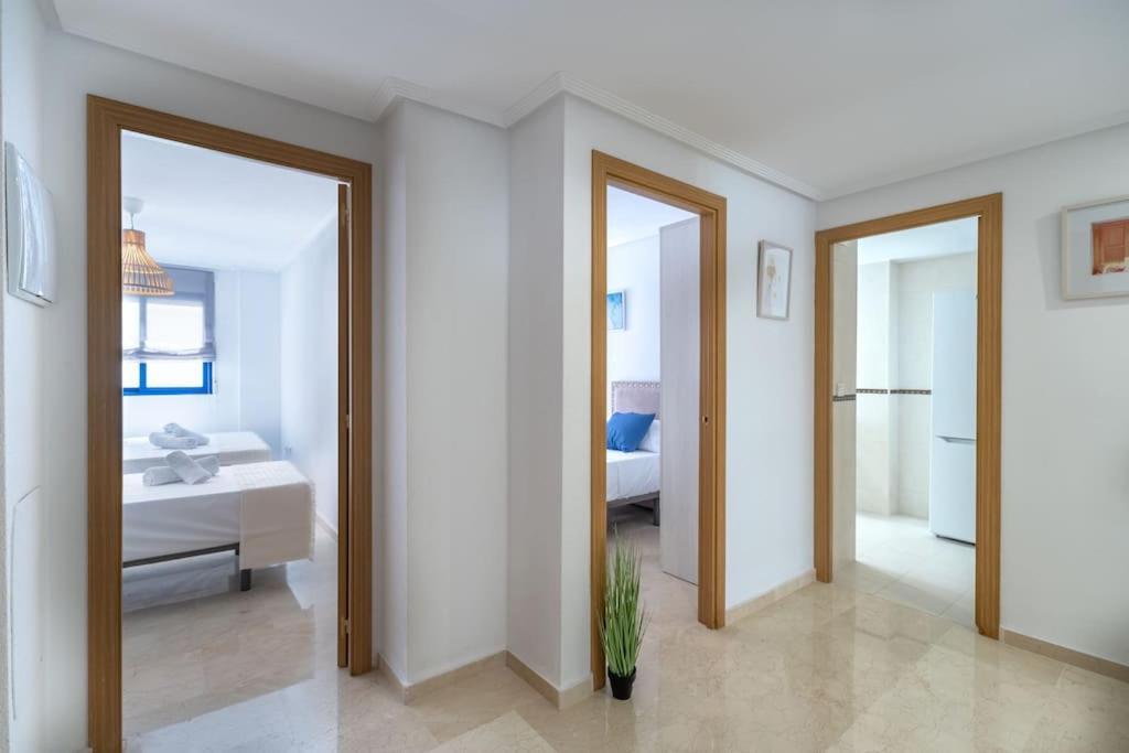 Amplio Apartamento 2 Dormitorios Cerca De La Playa Alicante Eksteriør billede